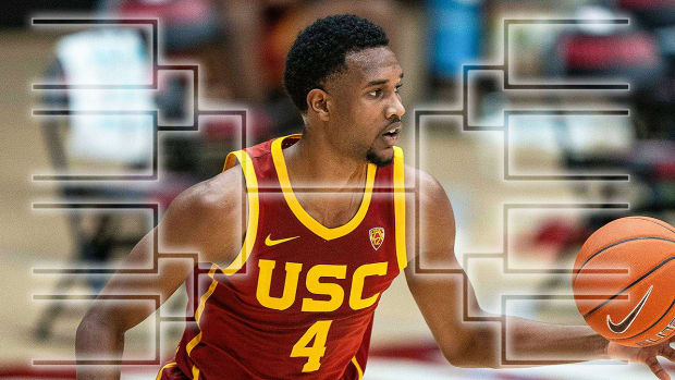 USC basketball player Evan Mobley